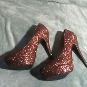 AMI CLUBWEAR GLITTER HEELS SZ 8